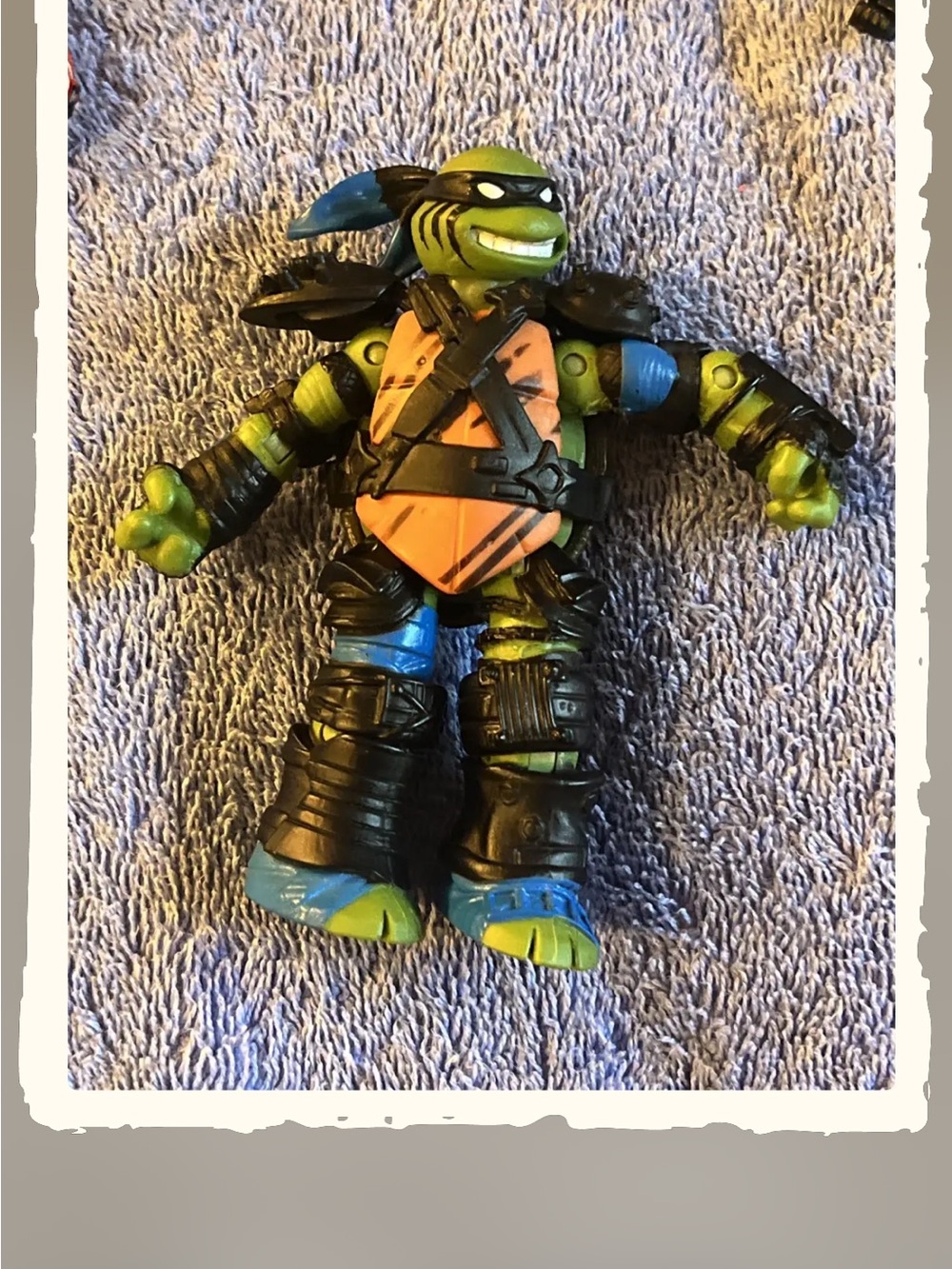 Teenage Mutant Ninja Turtles Leo Action Figure – Green & Blue